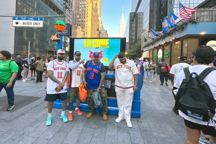 Knicks fans live it up